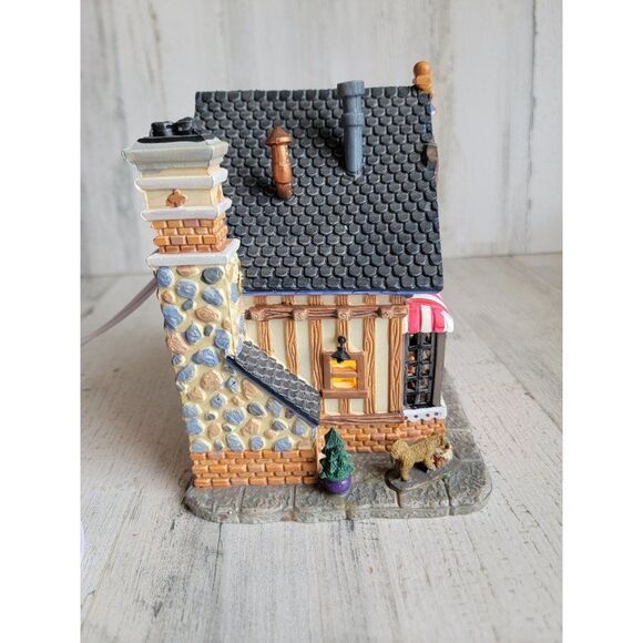 Lemax Bridgette's gingerbread Bakery Village Xmas accessory - Picture 4 of 8